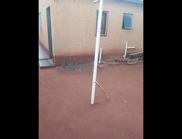 2 BEDROOM HOUSE FOR SALE IN SOSHANGUVE SOUTH